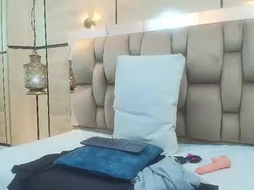 Kiarah_cowell  live sex cam