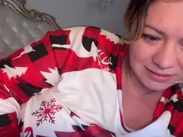 Kiradivine  live sex cam