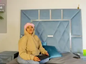 Lucy_asm  live sex cam