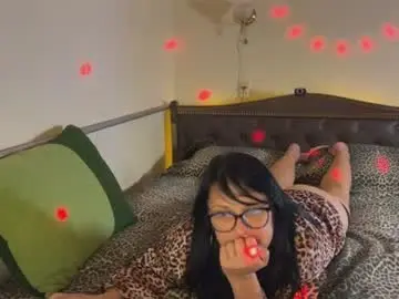 Oxixlove  live sex cam