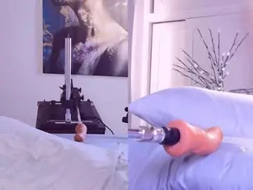 Sara__turner  live sex cam