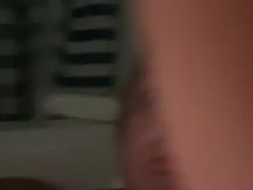 Smittens101  live sex cam