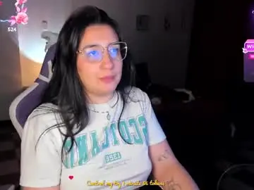 Tellme_maddie  live sex cam
