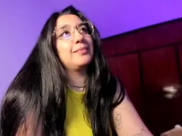 Tellme_maddie  live sex cam