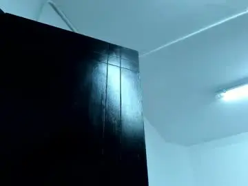 Valerycortezm  live sex cam