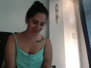 Zowie_moon  live sex cam