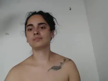 Zowie_moon  live sex cam