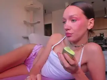 Awgustina_sweetheart22  live sex cam