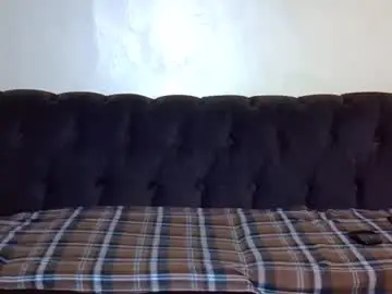 Bootieshakess  live sex cam