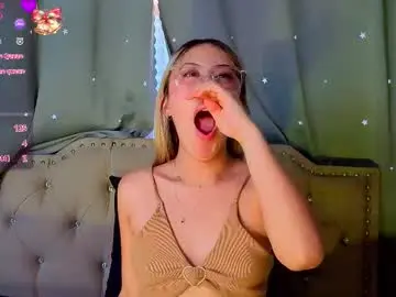 Catalina_18g  live sex cam