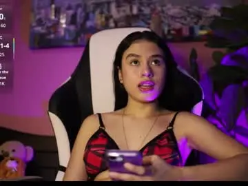 Danaa_rousee_  live sex cam