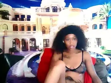 Ebonysexyred  live sex cam