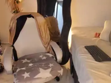 Estudiosnia  live sex cam