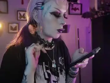 Insania_999  live sex cam