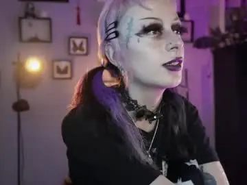 Insania_999  live sex cam