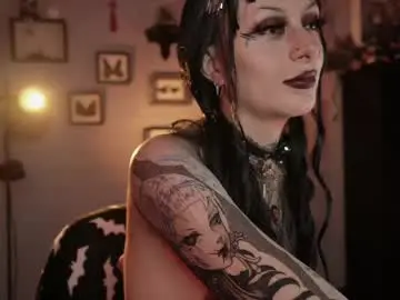 Insania_999  live sex cam