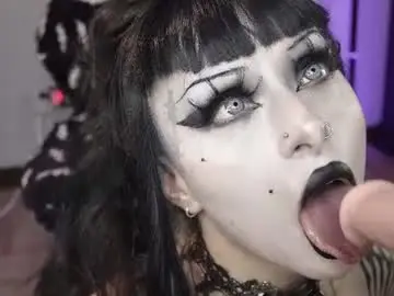 Insania_999  live sex cam