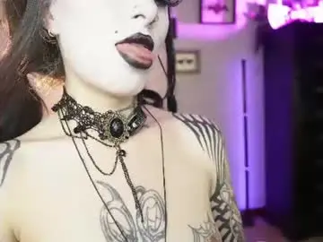 Insania_999  live sex cam