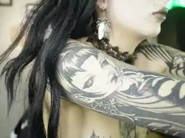 Insania_999  live sex cam