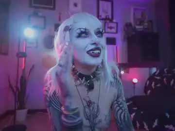 Insania_999  live sex cam
