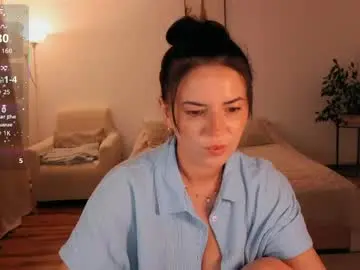 Kate124680  live sex cam