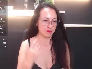 Lauryn_jones  live sex cam