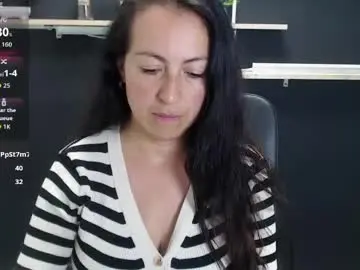 Lauryn_jones  live sex cam