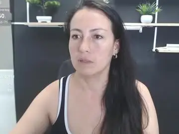 Lauryn_jones  live sex cam