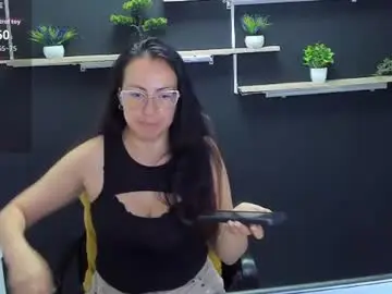 Lauryn_jones  live sex cam
