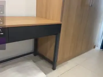 Milkimura  live sex cam