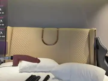 Milkimura  live sex cam