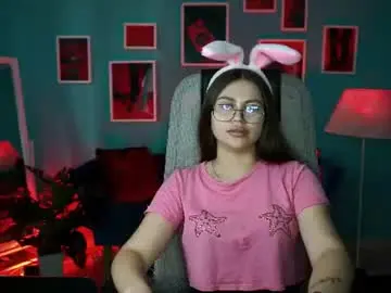 Misstessaglow  live sex cam