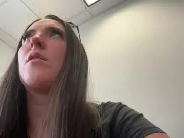 Summerlee9  live sex cam