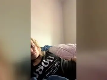 Tinylilgemini  live sex cam