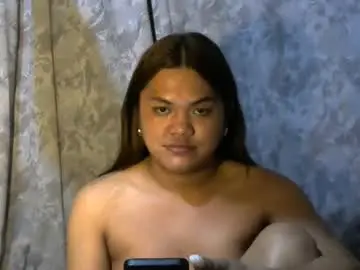 Urhottie_bella  live sex cam