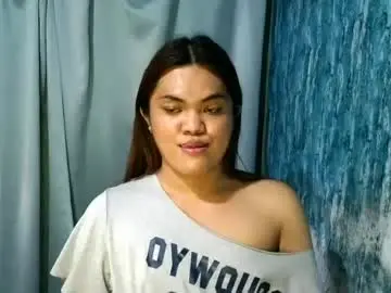Urhottie_bella  live sex cam