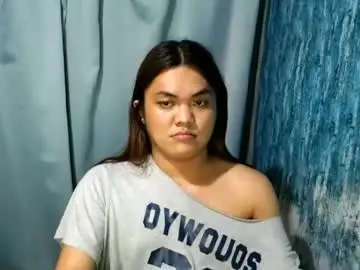 Urhottie_bella  live sex cam