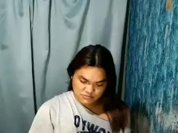 Urhottie_bella  live sex cam
