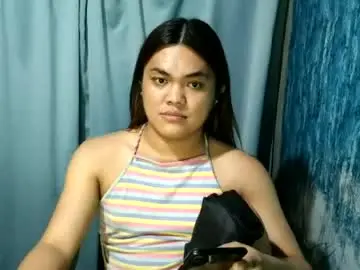 Urhottie_bella  live sex cam