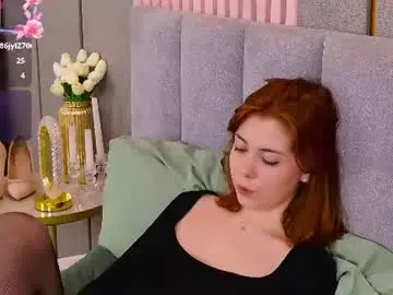 West_vivvi  live sex cam
