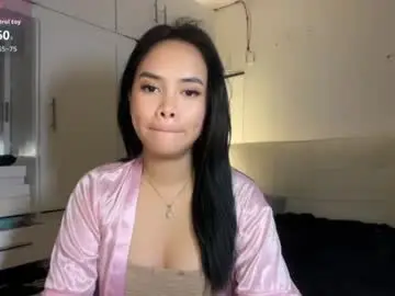 Expensivesienna  live sex cam
