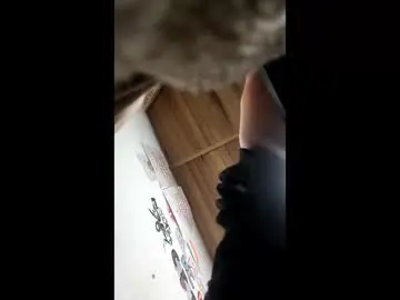 Ezlngirl  live sex cam