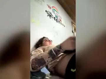 Ezlngirl  live sex cam