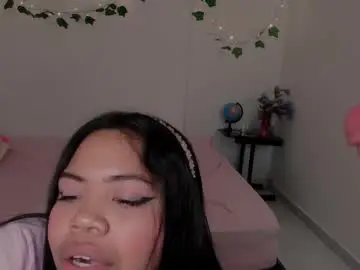 Juicy_elenxx  live sex cam