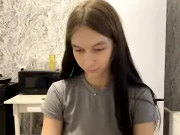 Larainerothmiller  live sex cam