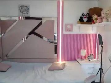 Mia_garcia28  live sex cam