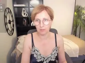 Paris_cherry  live sex cam