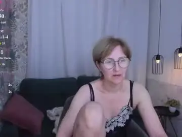 Paris_cherry  live sex cam