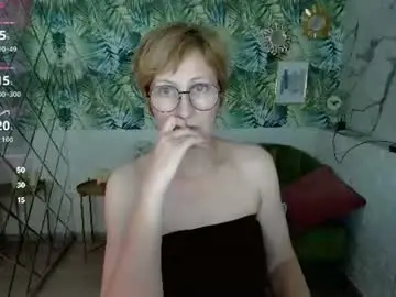 Paris_cherry  live sex cam