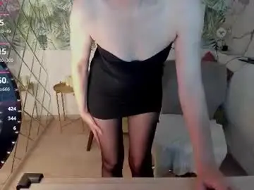 Paris_cherry  live sex cam